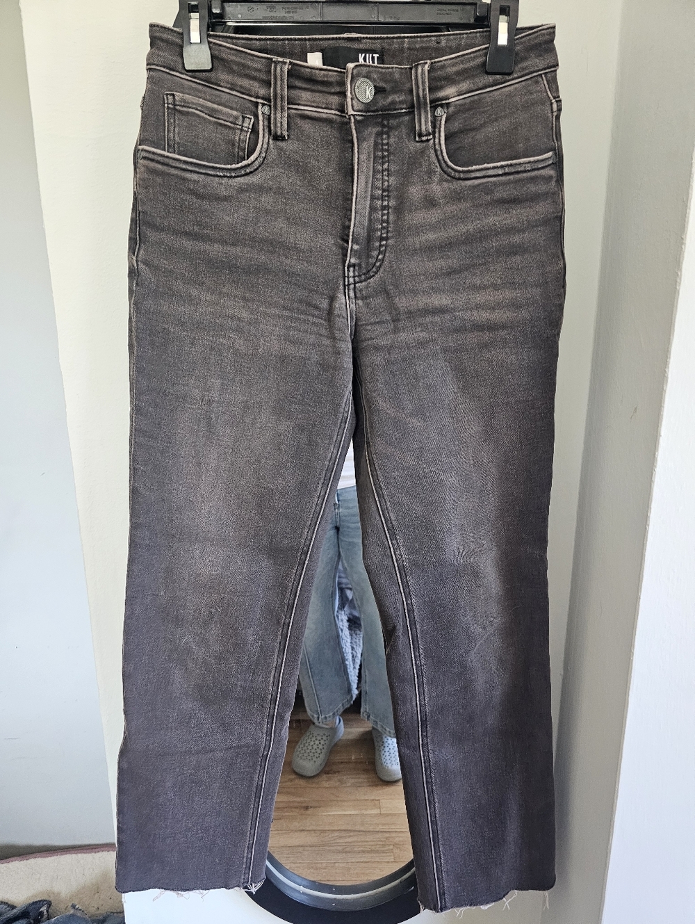 Kut From The Kloth Elizabeth Straight Leg
